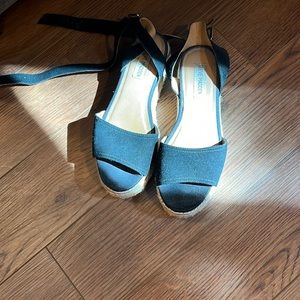 Steve Madden , size 8 , gently used , black , sandals , cork, summer